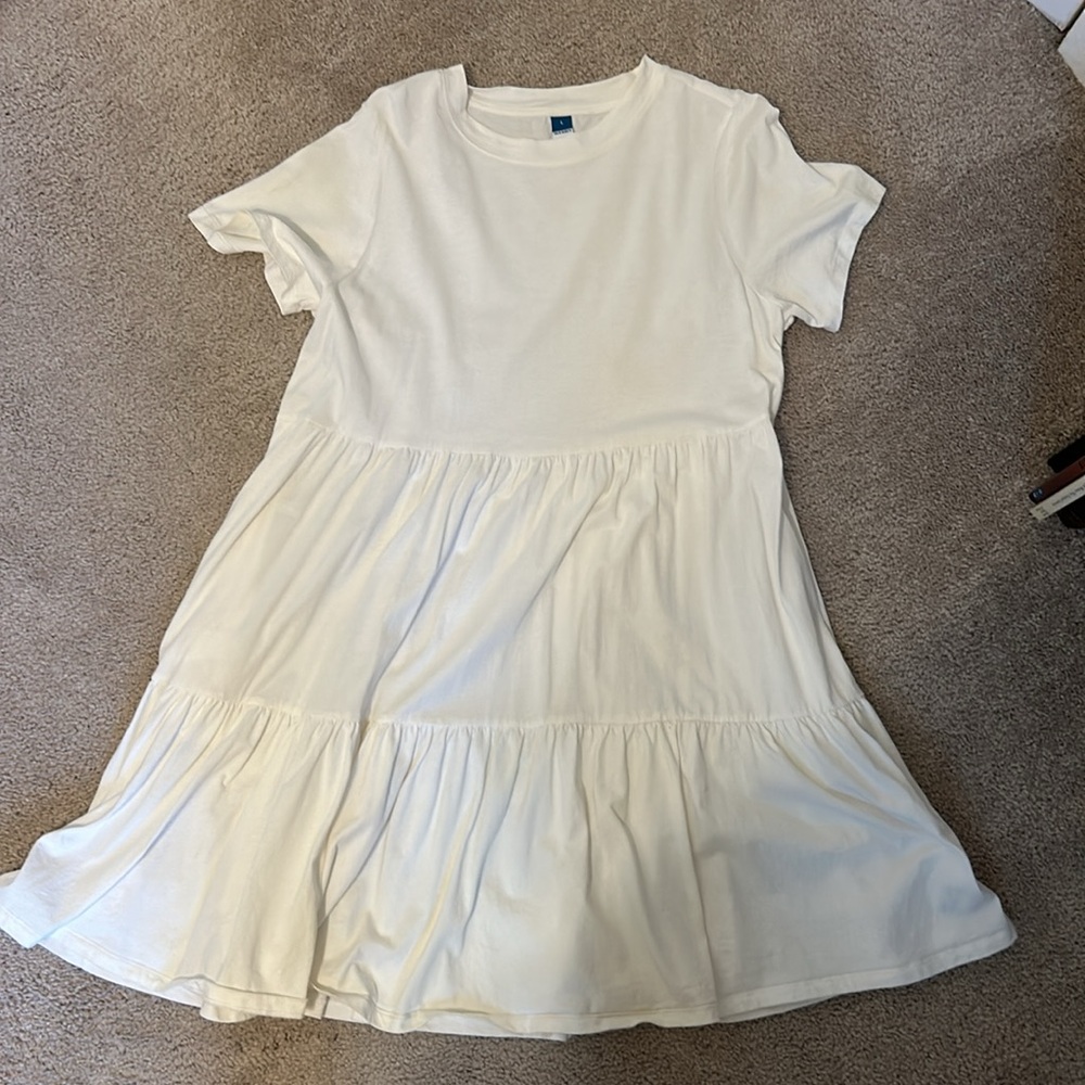 Old Navy Ivory Tiered Dress size Large